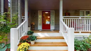 Spacious Family Cottage, Access to Private Beach - Image 2