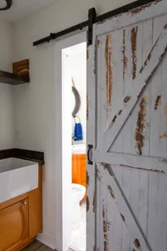 Cozy Studio - Blocks from the Ocean! - Image 4