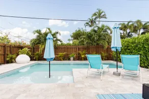 Stylish & Bright ~ 5★ Location, Pool, Hot Tub, Pkg - Image 5