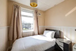 George Harrison's Former 3Bed Home in Liverpool - Image 3