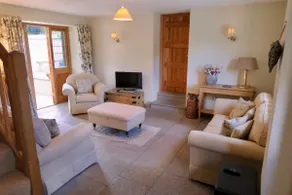The Tallet - converted three bed stable - no children under 8 - Image 3
