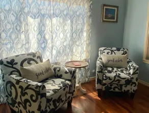 ❤️ Of Lyons 1 Bedroom 1 Bath - Image 4