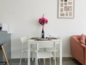 Pink Flamingo 1-BR apartment in Larnaca - Image 4