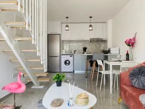 Pink Flamingo 1-BR apartment in Larnaca - Image 3