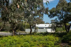 3 Bed Oasis tucked away in the heart of Anglesea - Image 5