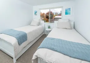 3 Bed Oasis tucked away in the heart of Anglesea - Image 4
