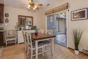 Twain Oaks: Secluded 3bd Cabin with a Hot Tub. - Image 3