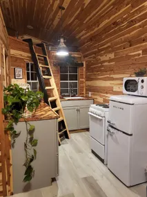 The Cedar Shack - Image 3