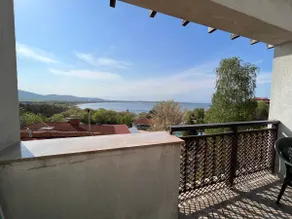 Santa Marina 2-bedroom apt. w/ Sea View + Terrace - Image 3
