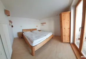 Garden apartment with magnificent mountain view - Image 4