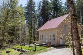 Cheerful Mountain Cottage - Image 4