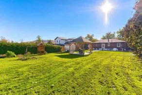 A Beautiful Bungalow near Kelso Lake / Ski Resort - Image 3