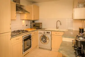 Sailor's Rest: modern 2-bed, 2-bath with gorgeous water views - Image 4