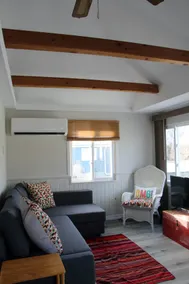 Inuk-chic living (5 star cottage near the beach) - Image 4