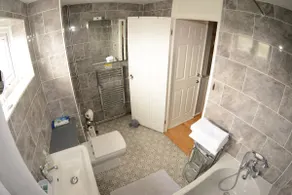Gower 1 double bedroom apartment - Image 4