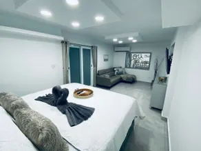 Platinum\JACUZZI - Image 4