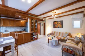 Cosy and quiet private home, 10 mins from airport - Image 2