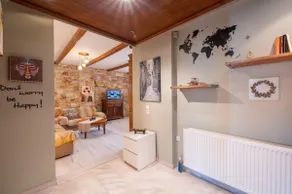Quiet & Cosy Private Home | 10 mins from airport - Image 2