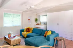 Broken Head Nature Cabins. Family Cabin. Sleeps 4. - Image 3