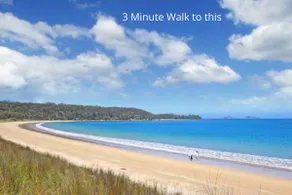 Modern Beach House Maloneys Beach (near Batemans Bay) - 2 min walk to beach! - Image 4