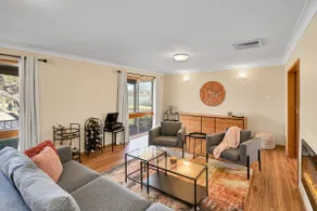 Riverina Retreat - Relaxing Four Bedroom Home - Image 2