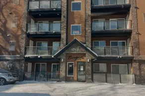 Cozy 2 bedroom condo downtown Regina - Image 4