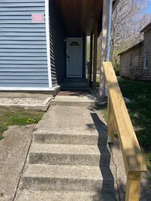 Spacious 3BR Downtown Farmhouse • Walk Anywhere - Image 2