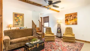 Serendipty Carriage House - Image 2