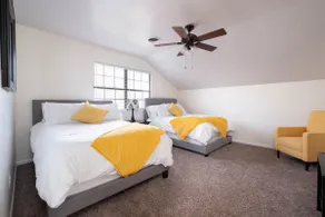 Spacious Welcoming Oasis With Gameroom - Image 5