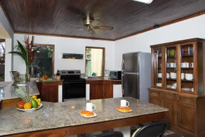 4BR Casa Peces Santa Ana, Private Indoor Pool & Sauna! - Image 5