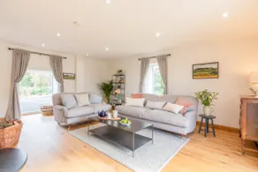 Solstice Cottage at Wildheart Escapes - Image 2