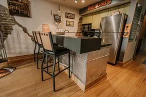 Downtown 210 - Volunteer Loft - Image 3