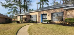 Large Cozy 4 bedroom home sleeps 8 w/ pool - Image 2