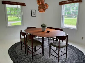 Cozy & Modern 3BDRM Farmhouse - EV Charger - Image 3