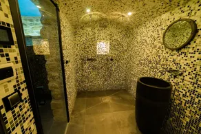 The garden house for 2 adults and 2 children - Image 4
