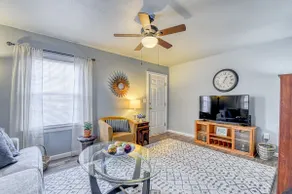 Key Comfort close to all things OKC Metro - Image 3
