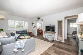 South Oceanside 1 Bedroom 1/2 Mile to Beach - Image 2