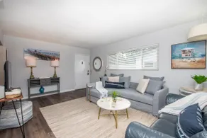 South Oceanside 1 Bedroom 1/2 Mile to Beach - Image 3