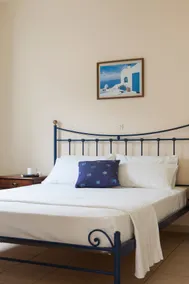 Maria's Garden Apartments-Studio Double - Image 2