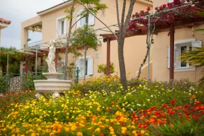 Maria's Garden Apartments - Image 5