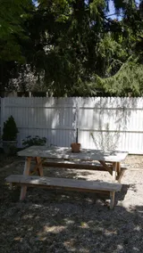 Home walkable to Town & Beach, near Golf & Skiing! - Image 3