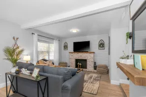 Anchors Away! Charming 3 bedroom with heated pool - Image 3