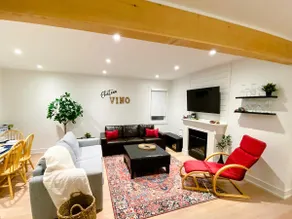 Chateau Vino - in the heart of NOTL wine country! - Image 2