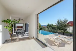 Sea Bliss Luxury Villa - Sevid - Image 4