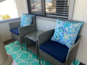 Bay View Cottage 4/10 mile from the Waterfront - Image 2