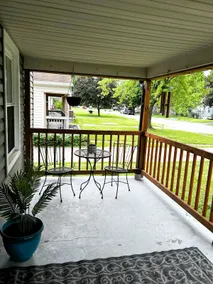 Bright 2-Bedroom Bungalow/10 Min to Downtown Indy! - Image 5