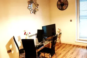 Birmingham City Centre Beautiful Apartment Walking Distance to Bullring Shopping Centre Private Parking - Image 2