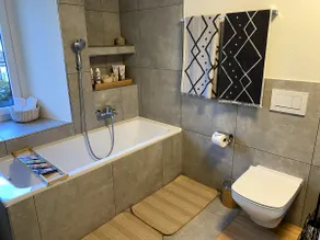 Spacious, renovated 3.5 room apartment - Image 3