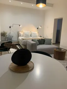 Siotto No. 1: studio apartment in the historic center - Image 5