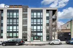 Modern, Stylish West Town Loft with Pool Table - Image 2